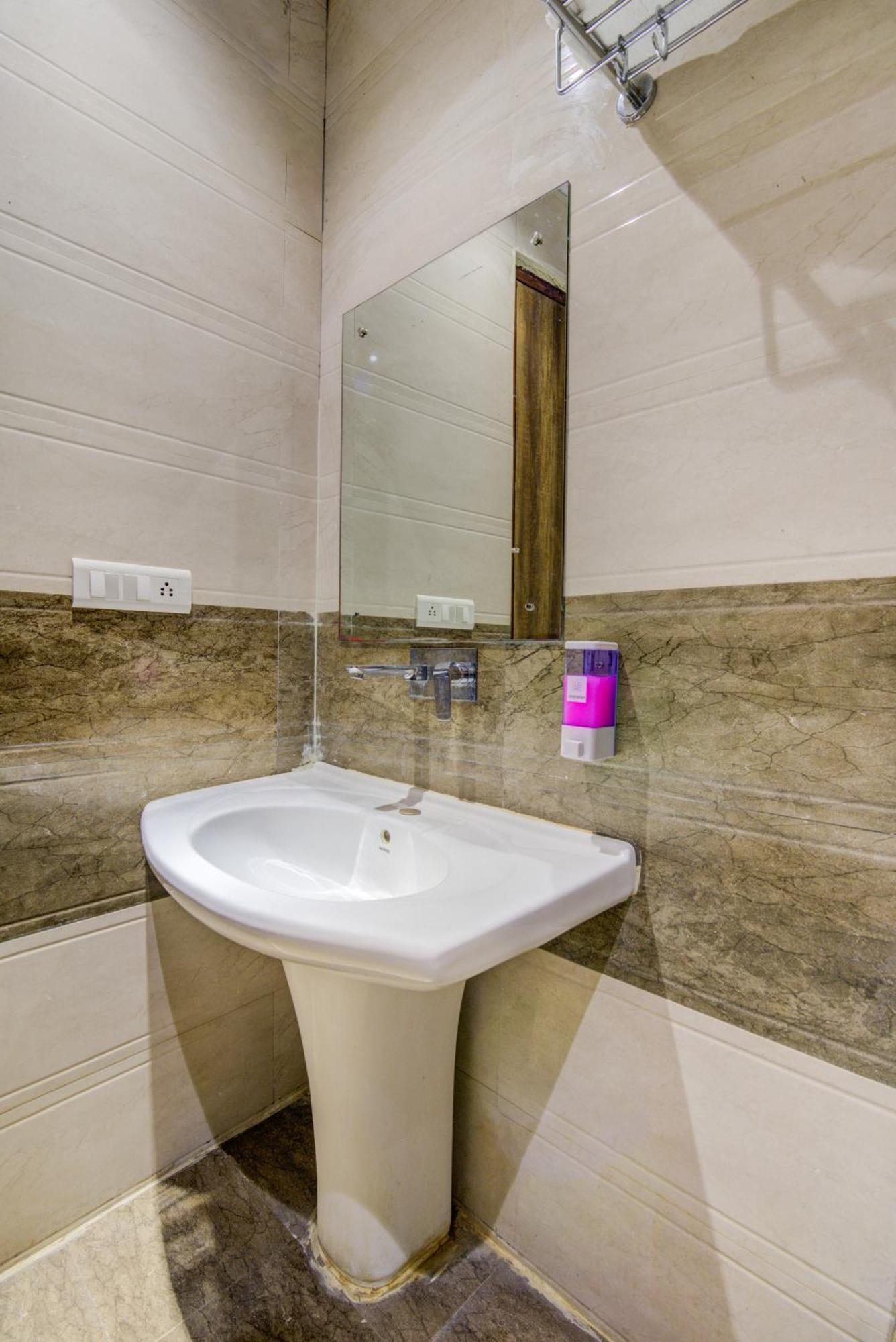 Smart Plaza By Smart Group Hotel New Delhi